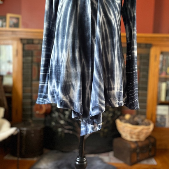 XS Hard Tail Yoga Wrap/Cardigan - Picture 7 of 9